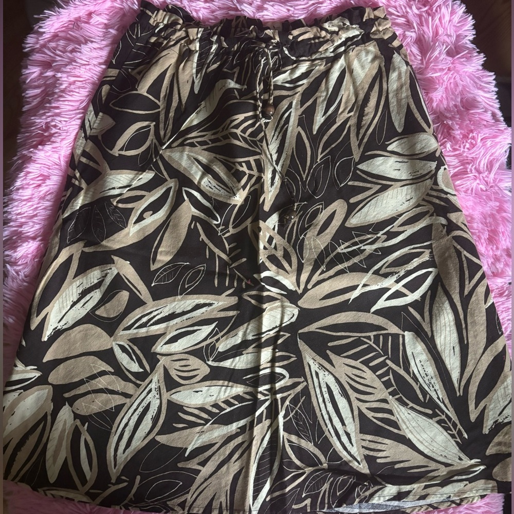 H&M sz 6 linen long skirt with elastic waist and beaded drawstrings